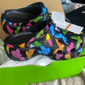 Brand new platform crocs